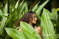 長谷川潤、ハワイの大自然を駆け回る「ラグ＆ボーン」のモデルに 画像