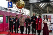 『ちはやふる』ラッピング電車が登場！かるたの聖地・滋賀県大津市を駆け巡る 画像