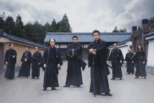 岡田准一＆山田涼介“新選組”新カット！ 村上虹郎ら『燃えよ剣』新キャスト発表 画像