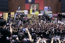 社会運動に身を投じる若者の姿追う…ドキュメンタリー『私たちの青春、台湾』公開 画像