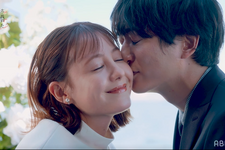 浅香航大＆トリンドル玲奈の“誓いのキス”に反響「私たち結婚しました2」次回もキュンキュンが止まらない 画像