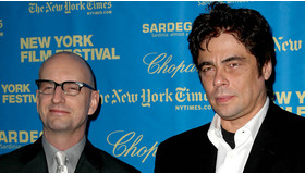 NY映画祭で開催された『チェ』のN.Y.プレミアでのスティーヴン・ソダーバーグ監督（左）とベニチオ・デル・トロ　-(C) AFLO