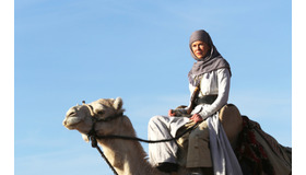 『アラビアの女王 愛と宿命の日々』　（C）2013 QOTD FILM INVESTMENT LTD. ALL RIGHTS RESERVED.