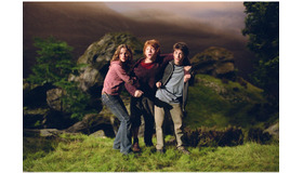 『ハリー・ポッターとアズガバンの囚人』TM & (C)2004 Warner Bros . Ent. , Harry Potter P ublishing Rights (C) J.K. R.　