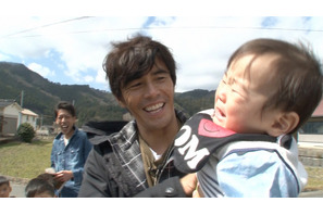 伊藤英明が「ダーツ旅」で岡山県の村へ！「1億人の大質問!?笑ってコラえて!」 画像