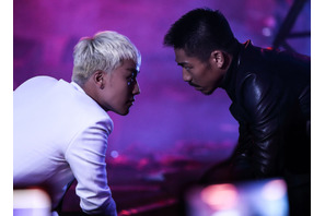 BIGBANG・V.I、不敵な笑みでAKIRAに近づき…！20週連続企画第16弾『HiGH＆LOW』 画像