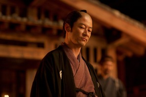 【特別映像】“通辞”浅野忠信、流暢な英語で宣教師に迫る！ 『沈黙』 画像