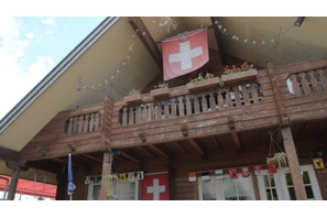 都会にある山小屋で贅沢な時間とスイス料理を堪能 画像