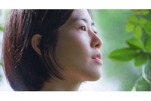 富司純子＆シム・ウンギョンW主演、写真界の巨匠が描くある家族の1年『椿の庭』 画像