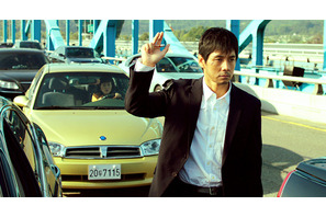 【特別映像】西島秀俊、“スタント無し”挑んだ危険なカーチェイス…『ゲノムハザード』