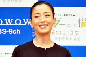 宮沢りえ、そば屋での撮影で「本番を忘れてビールを頼みたくなった」 画像