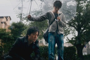 東出昌大＆桐谷健太ら土砂降りの中の熱演！『GONIN サーガ』メイキング映像 画像