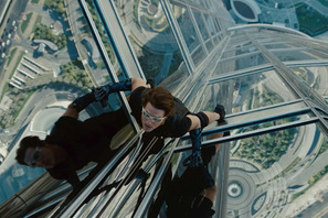『M：I4』予告編到着　トム・クルーズが世界最上階でスタント！ 画像