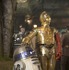 R2-D2とC-３PO／『スター・ウォーズ／フォースの覚醒』- (C) 2015Lucasfilm-Ltd.-&-TM