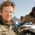 バイクの旅を終え、満足そうな表情のユアン　-(C) Getty Images/AFLO