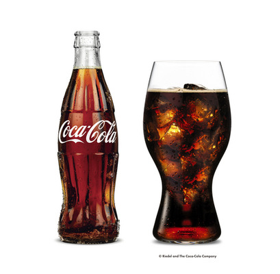 オーストリアのワイングラスカンパニー「リーデル」を展開するRSN Japan株式会社が、ザ コカ・コーラ カンパニーとの共同開発で生まれたコカ·コーラ専用グラス『コカ·コーラ ＋ リーデルグラス』を発売開始。