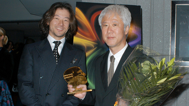 『ヴィヨンの妻』でモントリオール世界映画祭最優秀監督賞を受賞した根岸吉太郎監督と主演の浅野忠信