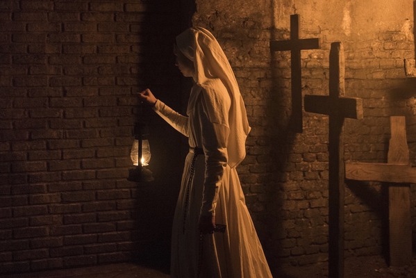 『死霊館のシスター』(C)2018 WARNER BROS. ENTERTAINMENT INC.2018年／アメリカ／カラー／デジタル／英語／原題：The Nun