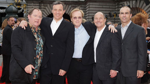 舞台パリに再集結した『レミー』製作陣（左からジョン・ラセター、ボブ・アイガー、ブラッド・バード監督）