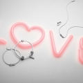 「パンドラ（PANDORA）」のValentine Collection 2015