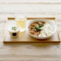 夏こそ食べたいカレー！ スープストックトーキョーで提供するカレーと冷製スープセット