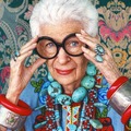 『アイリス・アプフェル！９４歳のニューヨーカー』　（C）IRIS APFEL FILM, LLC.