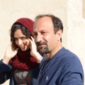 アスガー・ファルハディ監督＆タラネ・アリドゥスティ／『セールスマン』　(C)MEMENTOFILMS PRODUCTION-ASGHAR FARHADI PRODUCTION-ARTE FRANCE CINEMA 2016