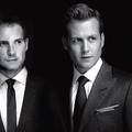 「SUITS／スーツ3」　(C)2013 Universal Cable Productions. All Rights Reserved.