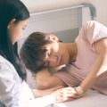 岩田剛典の“寝顔”にキュン『パーフェクトワールド』恋が動き出す場面写真公開・画像
