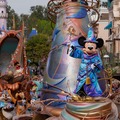 カリフォルニア ディズニーランド・リゾート As to Disney artwork, logos and properties： (C) Disney