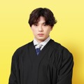 新田真剣佑、月9初登場！ 竹野内豊＆黒木華と“イチケイ”メンバーに・画像