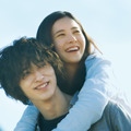 吉高由里子＆横浜流星が「せーのっ！」でジャンプ『きみの瞳が問いかけている』メイキング映像一部公開・画像