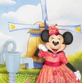 ミニーマウスの“夏限定”ファッションを初公開！(C) Disney