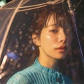 桜井ユキ初写真集「Lis blanc」美肌披露の新カット公開・画像