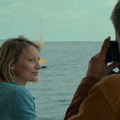 『ベルイマン島にて』（C）2020 CG Cinéma ‒ Neue Bioskop Film ‒ Scope Pictures ‒ Plattform Produktion ‒ Arte France Cinéma