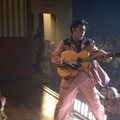 AUSTIN BUTLER as Elvis in Warner Bros. Pictures’ drama “ELVIS,” a Warner Bros. Pictures release.　Photo by Hugh Stewart