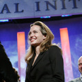 「クリントン・グローバル・イニシアティブ」の年次総会に出席したアンジェリーナ・ジョリー