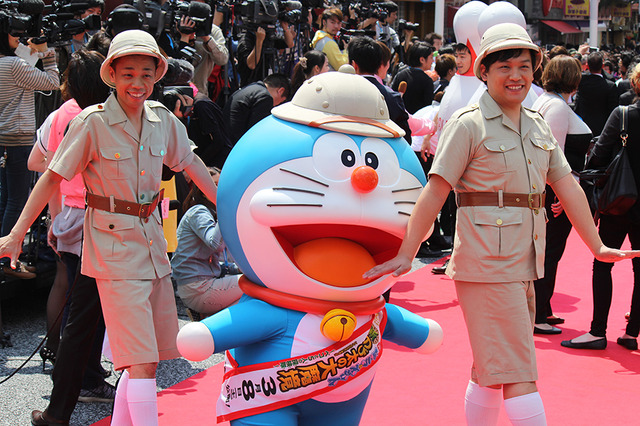 「沖縄国際映画祭」那覇・国際通りレッドカーペット