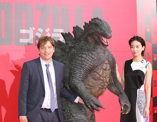 ギャレス・エドワーズ監督＆波瑠／『GODZILLA　ゴジラ』ジャパンプレミアレッドカーペット