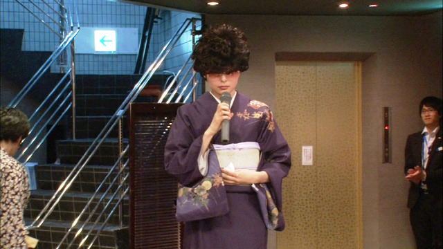 京都の旅館に潜入した、ベッキー（木部さん）／「ニンゲン観察バラエティ『モニタリング』」2時間スペシャル