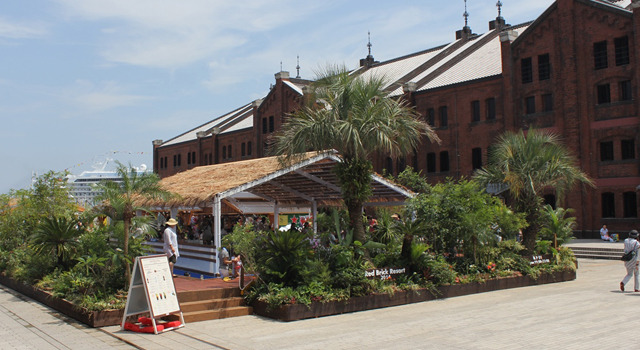 横浜みなとみらいの赤レンガ倉庫では、今年4年目を迎える夏のイベント「Red Brick Resort2014」を開催。
