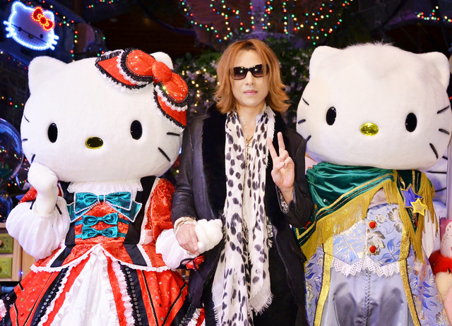 YOSHIKI（X JAPAN）＆ハローキティ／ハローキティ40thパレード「ARIGATO EVERYONE！」 in サンリオピューロランド