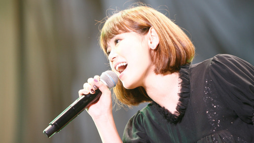 『MTV Unplugged ayaka-cinema edition-』 -(C) TSUKASA