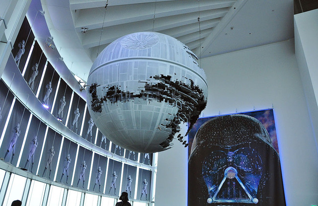 「スター・ウォーズ展 未来へつづく、創造のビジョン。」 - (C) ＆TM Lucasfilm Ltd