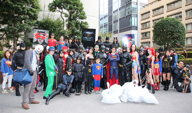 『バットマン VS スーパーマン　ジャスティスの誕生』ゴミ拾いパレード