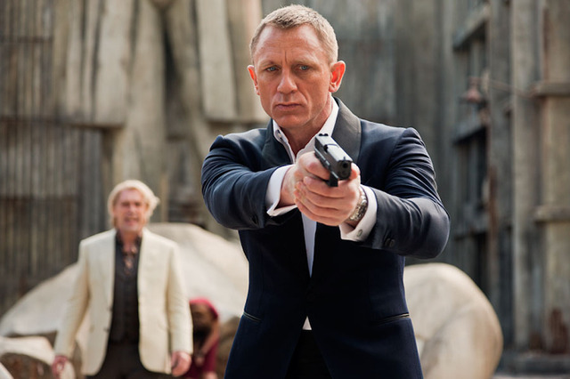 『007 スカイフォール』 - (C) 2015 MGM, Danjaq. Skyfall, 007 Gun Logo and related James Bond Trademarks, TM Danjaq.