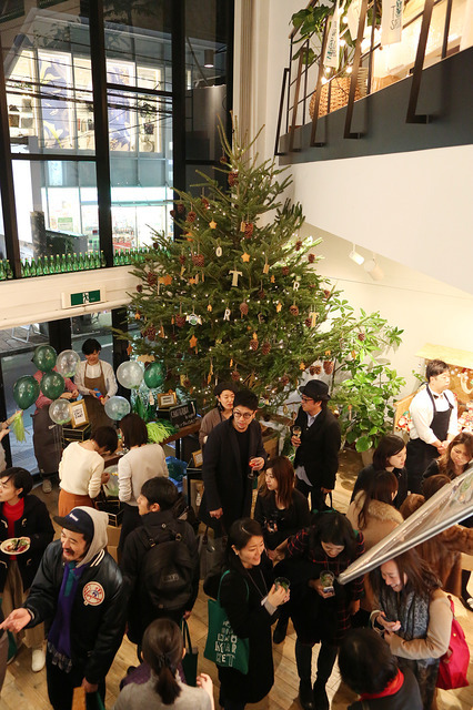 ペリエが表参道でクリスマスマーケット。TODAY'S SPECIALが協力、カフェやワークショップも開催