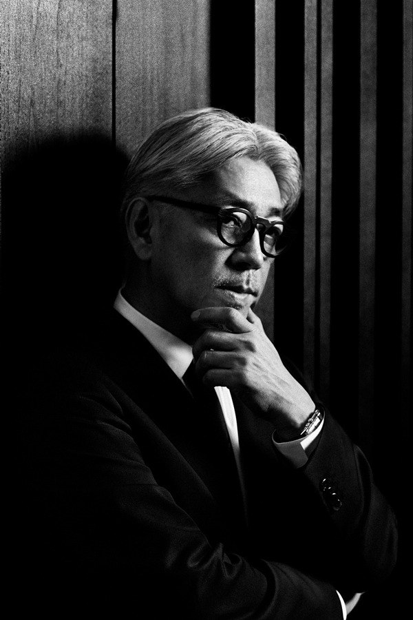 坂本龍一