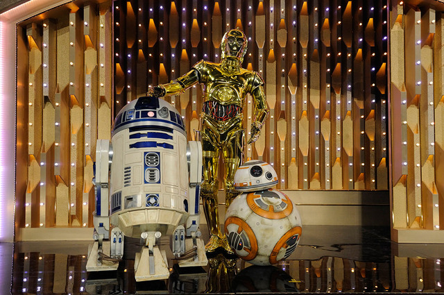 BB-8＆R2-D2＆C-3PO/『スター・ウォーズ／フォースの覚醒』(C) 2015Lucasfilm Ltd. & TM. All Rights Reserved