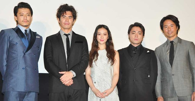 小栗旬＆伊藤英明＆武井咲＆山田孝之＆ケイン・コスギ／『テラフォーマーズ』初日舞台挨拶